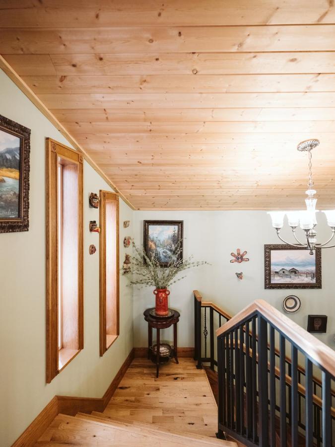 Maria's Creekside B&B Anchorage Bagian luar foto