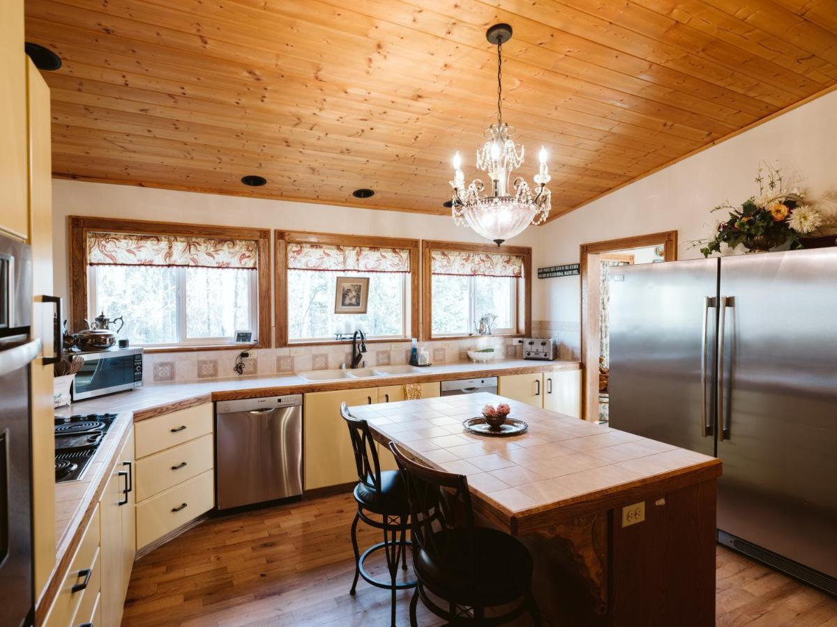 Maria's Creekside B&B Anchorage Bagian luar foto