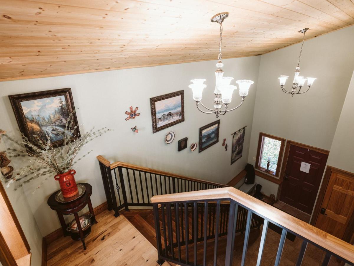 Maria's Creekside B&B Anchorage Bagian luar foto